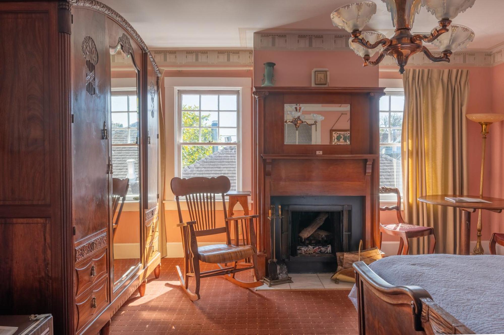 Martine Inn Пасифик Гроув Екстериор снимка