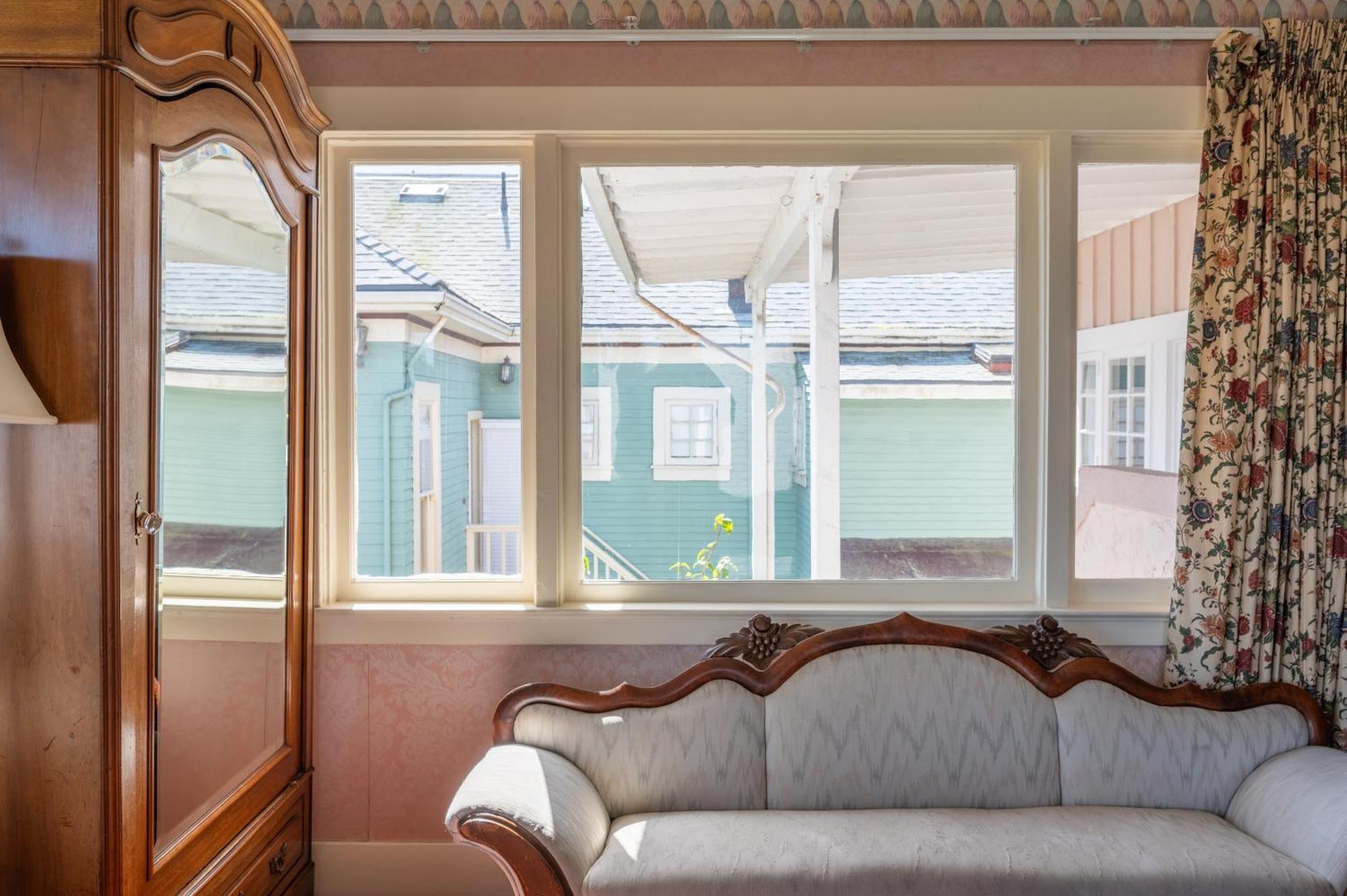 Martine Inn Пасифик Гроув Екстериор снимка