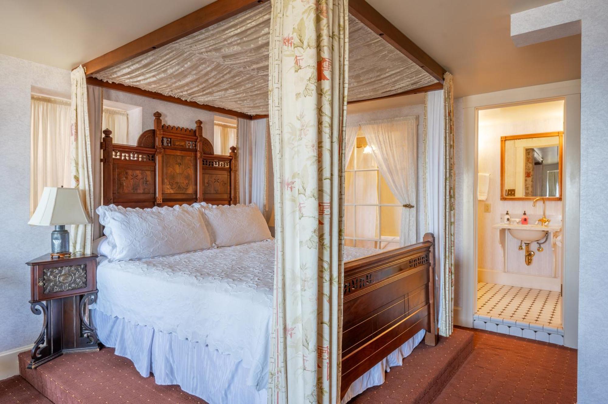 Martine Inn Пасифик Гроув Екстериор снимка